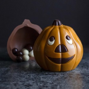 Dynia z czekolady na Halloween z orzechami w czekoladzie - 250g