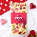 Czekolada z okazji Walentynek z napisem I love You – czerwone, biała