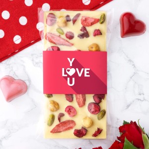 Czekolada z okazji Walentynek z napisem "I love You"